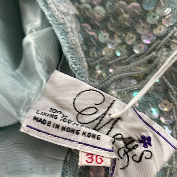 Vintage wool top with sequins and beads. Needs new zipper. Tags are still on - Picture 4 of 8